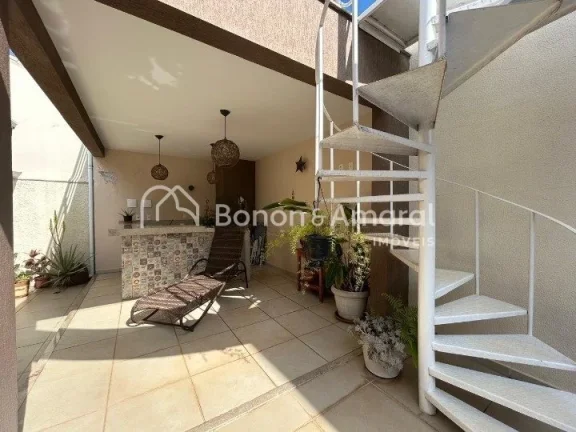 Imagem Casa térrea à venda no Jardim Santa Genebra, na melhor localização do bairro. O imóvel possui t...