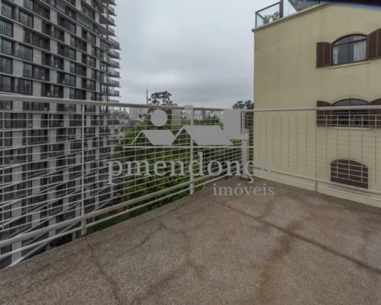 Imagem Cobertura triplex à venda na Vila Madalena, com 2 suítes e 03 vagas, 280m²