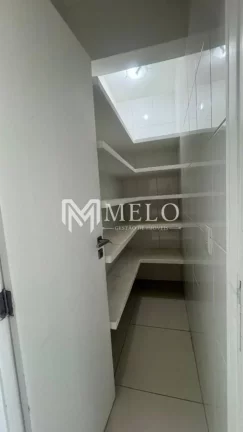 Imagem Oportunidade em PIEDADE: 205m², 04qts, 03suites, 02 vagas...