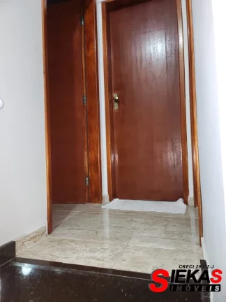 Imagem Sobrado em Condomínio na Vila Guilhermina, São Paulo-SP: 2 Quartos, 1 Sala, 1 Banheiro, 1 Vaga de Garagem!