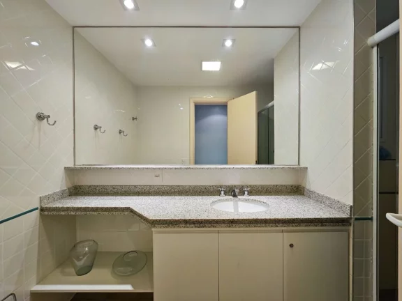 Imagem Apartamento à Venda na Riviera de São Lourenço Módulo 03 - 4 Quartos, 2 Suítes, Varanda Gourmet e Infraestrutura Completa!