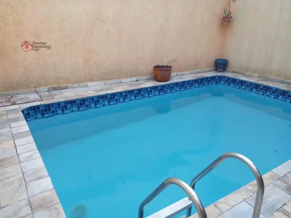 Imagem AMPLO SOBRADO A VENDA NA VILA PRUDENTE COM 5 DORMITÓRIOS E 3 SUITES, PISCINA, CHURRASQUEIRA E FORNO DE PIZZA. 5 VAGAS DE GARAGEM. RUA LARGA, TRANQUILA