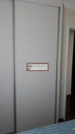 Imagem Exclusivo: Oportunidade a venda próximo ao AEROPORTO de Congonhas. Apartamento a Venda no Jd AEROPORTO, ao lado do Campo belo, com 83m², são 3 Dormitórios com Armários, 2 banheiros, Lavanderia, Cozinha com planejados, 1 vaga fixa e coberta.