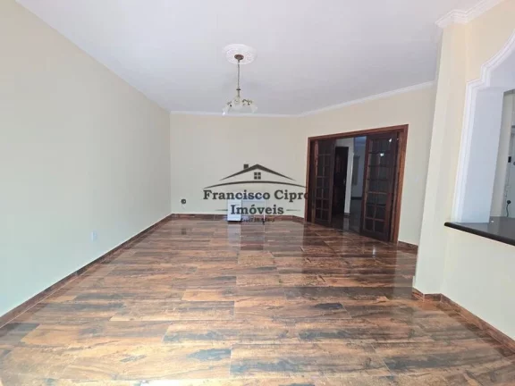 Imagem Casa à venda no bairro Campo do Galvão - Guaratinguetá/SP
