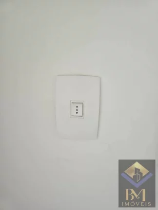 Imagem Lindo apartamento em prédio 2 andares com elevador.