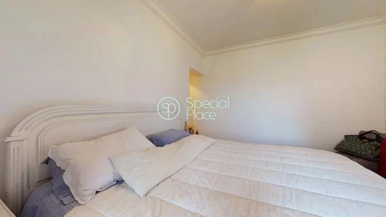 Imagem Ãtimo apartamento com 273mÂ²em Moema em rua tranquila. Amplo living para trÃªs ambientes com terraÃ...