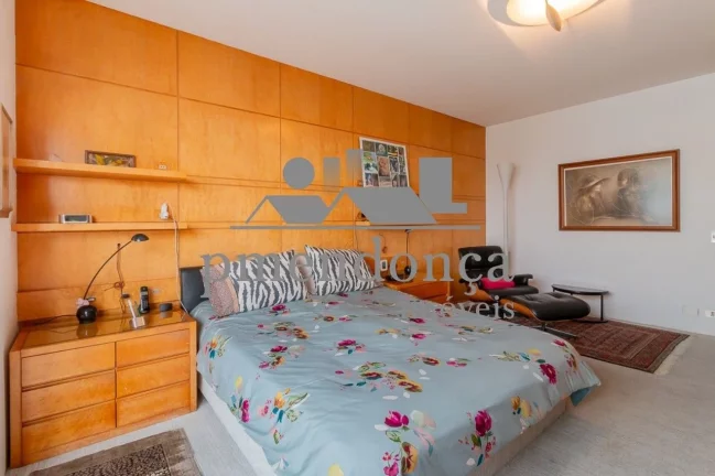 Imagem Belíssima Cobertura Duplex com 623m², 3 suítes e 6 vagas