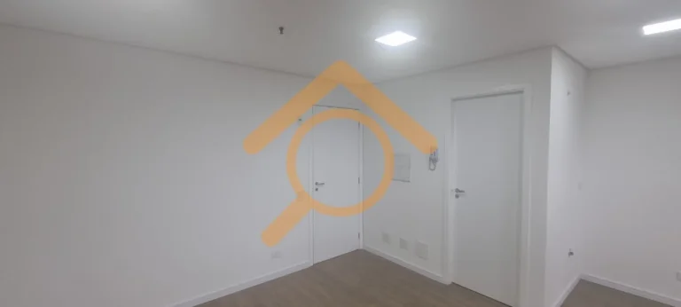 Imagem Oportunidade Imperdível: Sala Comercial em Condomínio em Santo Amaro, São Paulo-SP - 1 Sala, 1 Banheiro, 1 Vaga e 36m² de Área.