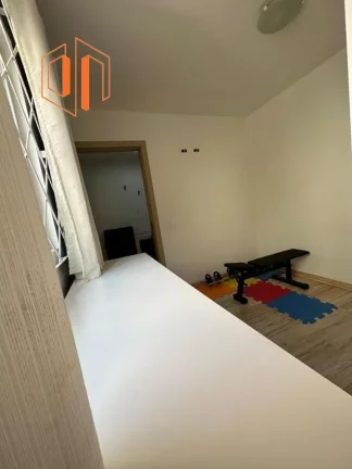Imagem Sobrado para Venda em Curitiba, Bairro Alto, 3 dormitórios, 1 suíte, 3 banheiros, 2 vagas