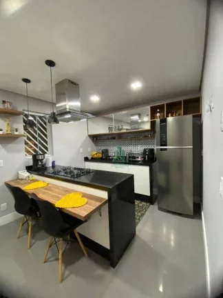 Imagem Sobrado com 2 dormitórios à venda, 117 m² por R$ 690.000,00 - Jardim Santa Mena - Guarulhos/SP
