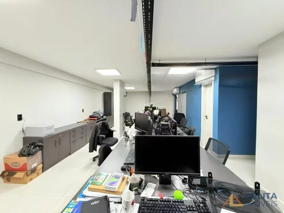 Imagem Sala Comercial à Venda no Coração de Florianópolis!