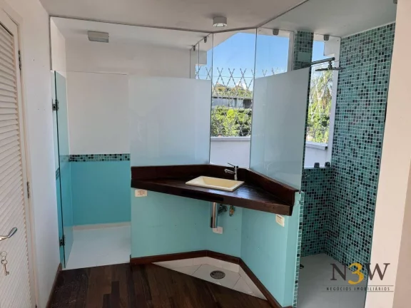 Imagem Casa à venda no Alto de Pinheiros São Paulo SP com 2 suítes, 2 vagas de garagem e 200m².