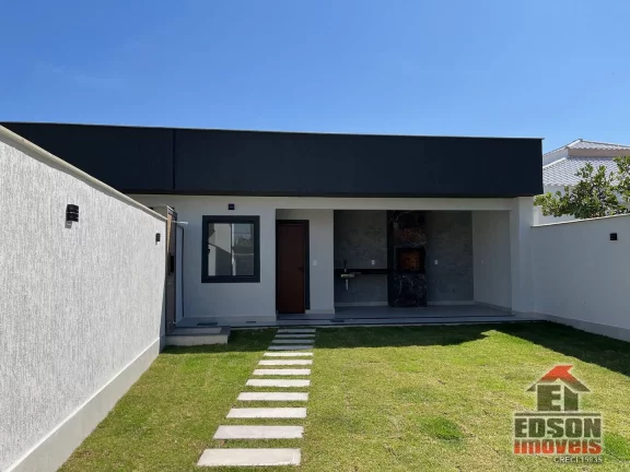 Imagem Casa 3 Quartos, 1 Suíte, Churrasqueira no Jardim Atlântico Oeste, Itaipuaçu