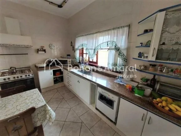 Imagem Casa à venda no Loteamento Caminhos de San Conrado, em Sousas.

Casa com pé direito alto e ótima ...