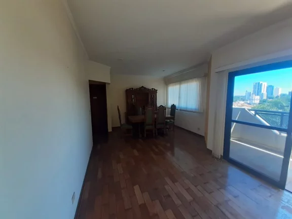 Imagem Apartamento espaçoso com 3 dormitórios, todos com armários planejados, sendo 1 suíte confortáve...