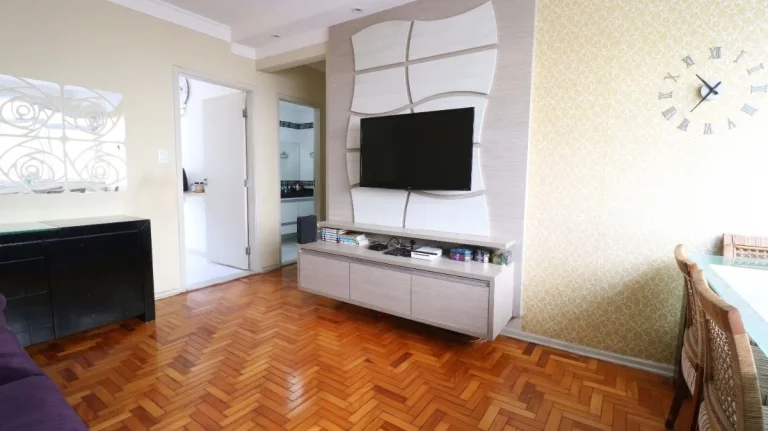 Imagem Apartamento Aclimação - 100M², 3 Dorms, 1 Suíte, Armários.