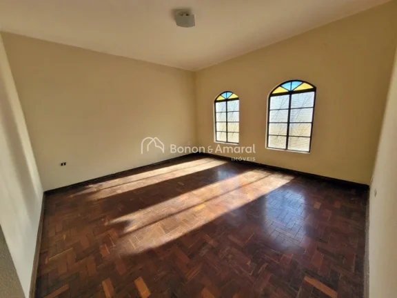 Imagem Casa térrea à venda no Jardim Conceição, Campinas, SP. 

Casa de 3 quartos, sendo 1 suíte, todo...