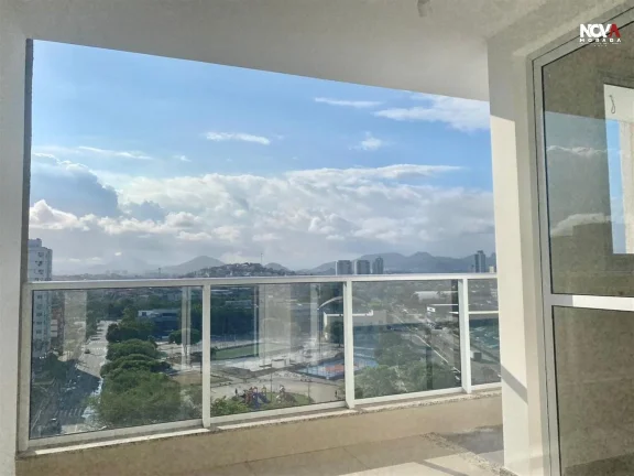 Imagem Apartamento em andar alto, com excelente ventilação, vista aberta e localização privilegiada a p...