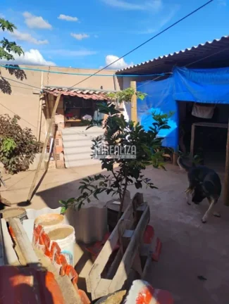 Imagem Casa à venda em Uberaba: 2 dormitórios, churrasqueira e varanda gourmet!