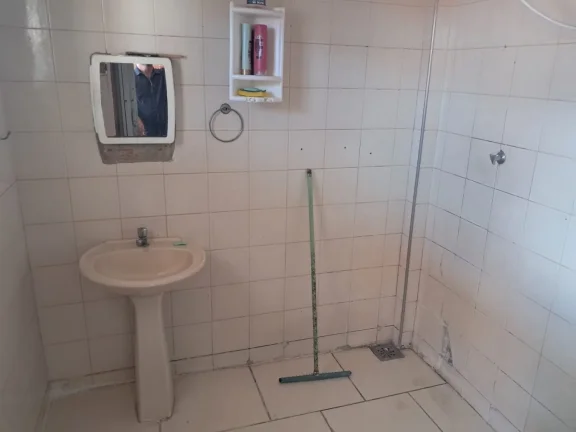 Imagem Casa para Venda em Rio de Janeiro, Campo Grande, 2 dormitórios, 2 banheiros, 4 vagas