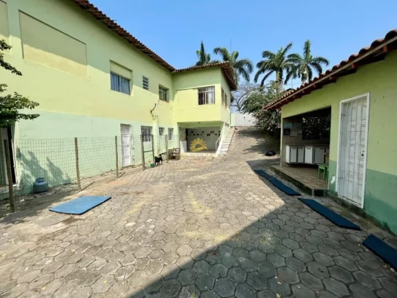 Imagem Oportunidade Única: Casa Ampla no Centro de Guarapari, Próxima às Melhores Praias
Apresentamos um...