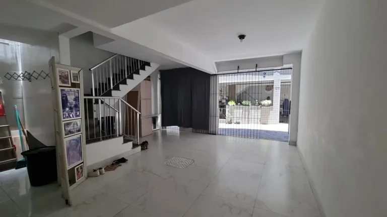 Imagem Casa para Venda em Rio de Janeiro, RAMOS, 2 dormitórios, 2 suítes, 3 banheiros, 1 vaga