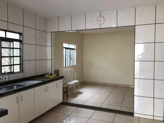 Imagem Casa Usada para Venda em Sarandi, Jardim Escala, 2 dormitórios, 1 banheiro, 1 vaga
