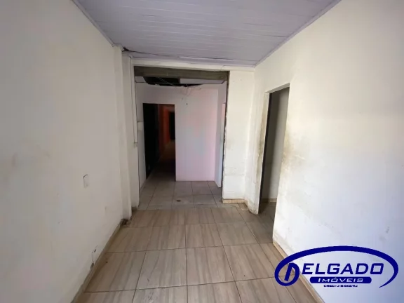 Imagem DELGADO aluga LOJA COMERCIAL no Centro de Itaborai, 160 m de área coberta e 130 m descoberta, Itaborai
