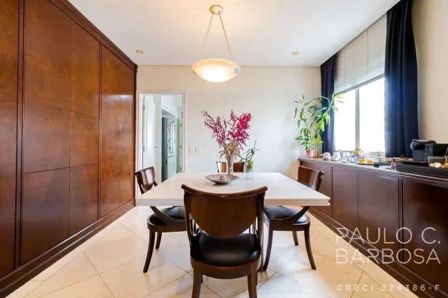 Imagem Santa Cecília Venda - 3 Suítes - 3 Vagas - 303m²