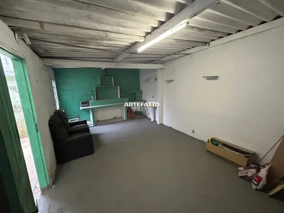 Imagem Casa térrea , bem localizada com potencial de reforma