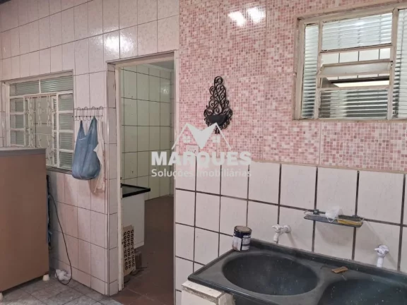 Imagem Ótima Oportunidade! Sobrado + 2 Casas para Moradia