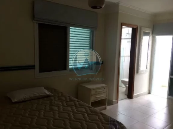 Imagem Luxuoso apartamento à venda em Ubatuba-SP, no bairro Praia Grande, com 5 quartos, 5 suítes, 1 sala, 7 banheiros, 4 vagas de garagem e 330m² de área.