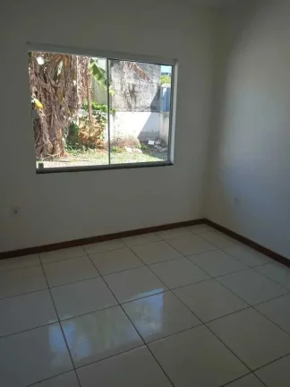 Imagem Casa com 2 dormitórios e garagem coberta para 2 carros em Balneário Perequê