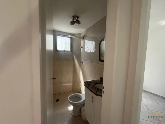 Imagem Apartamento à venda e locação na Rua Zuferey próximo a Faculdade de Medicina
