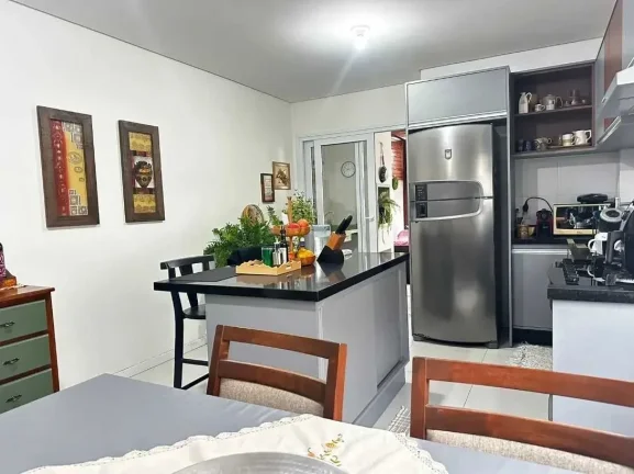 Imagem Casa com 3 dormitórios sendo 1 suíte e 2 vagas de garagem - Bairro Campeche, Florianópolis/SC