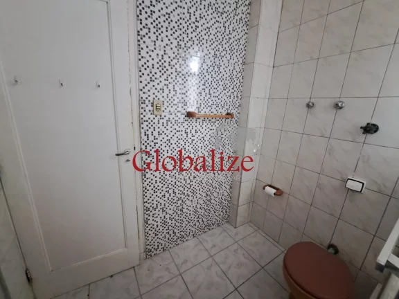 Imagem Apartamento à venda com 55m², 2 quartos, elevador, vaga, 1 quadra da praia por R$427.000,00 no Boqueirão em Santos
