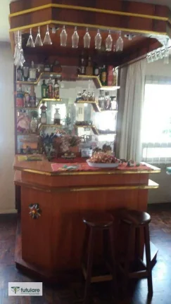 Imagem Casa com 4 dormitórios à venda, 380 m² por R$ 950.000,00 - Xaxim - Curitiba/PR