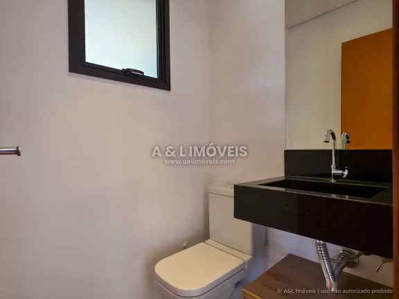 Imagem Residência 4 Suítes Nova com Vista Panorâmica em Condomínio Fechado Capivar