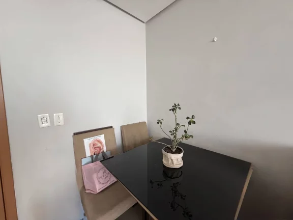 Imagem Apartamento 48m2, 2 Quartos, Semi Mobiliado, 4º Andar, Porto de Napolis