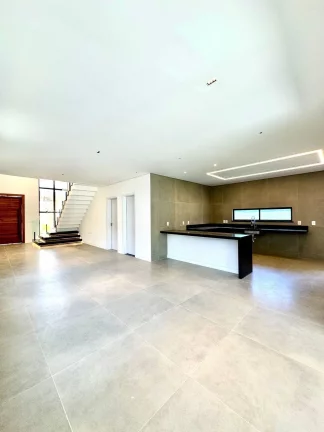 Imagem (CA8226) Uma casa localizada no Alphaville medindo 330m².