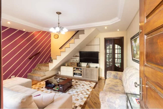 Imagem Casa Única com Piscina, Sauna e Salão de Festas no Jaraguá