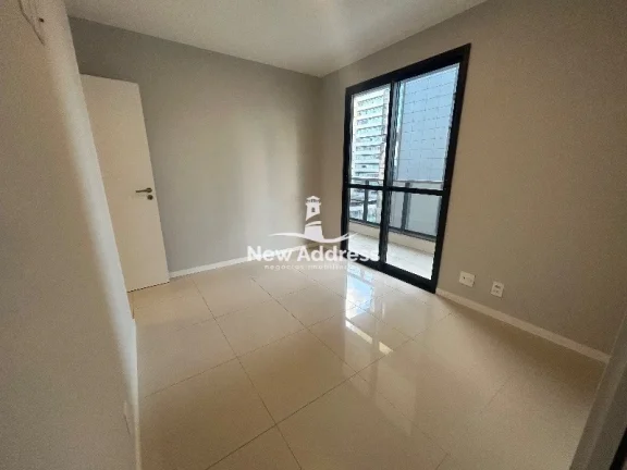 Imagem Apartamento de 3 quartos, com 129m² e sol da manhã, à venda na Enseada do Suá - Vitória