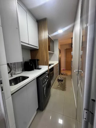 Imagem Apartamento mobiliado com 3 dormitórios sendo 1 suíte e 2 vagas no Bairro São João em Itajaí