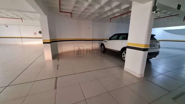 Imagem Apartamento com 3 suítes à venda no edifício Infinity Cost