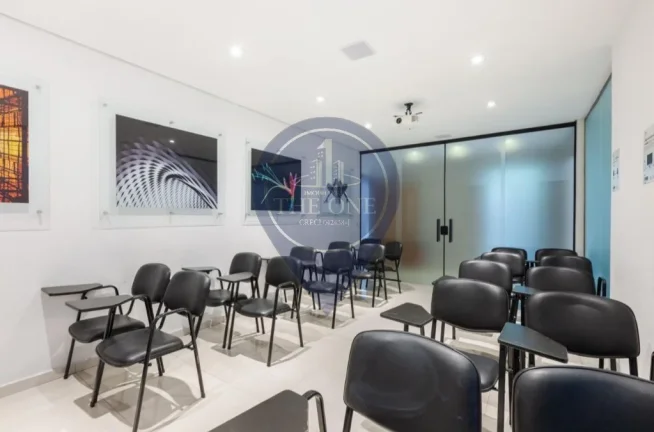 Imagem Conjunto Comercial Pronto para Ocupação no Jardim das Acácias, São Paulo-SP: 2 Salas, 1 Banheiro, 35,00m² de Área.