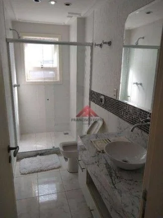 Imagem Casa com 4 quartos (1 suíte) à venda, 390 m²