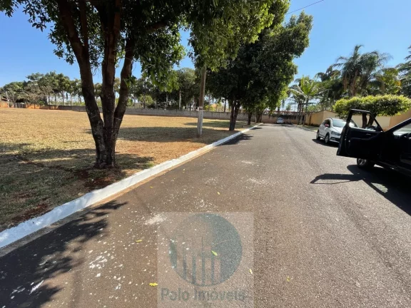 Imagem Terreno 855,67 metros R$ 600.000 em Condomínio Bosque das Colinas - Bonfim Paulista.