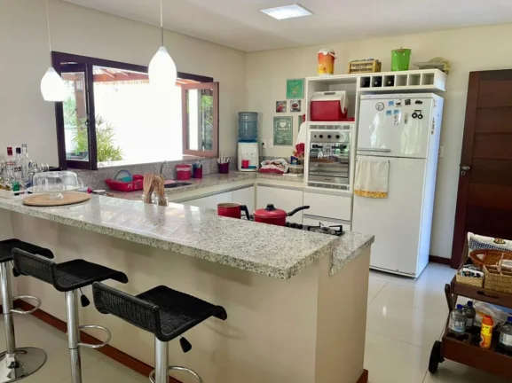 Imagem Casa à venda em Condomínio com piscina na Lagoa Aruá Praia do Forte Bahia