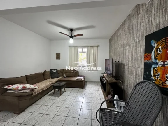 Imagem Casa de dois pavimentos pra morar e investir em Guaranhus - Vila Velha