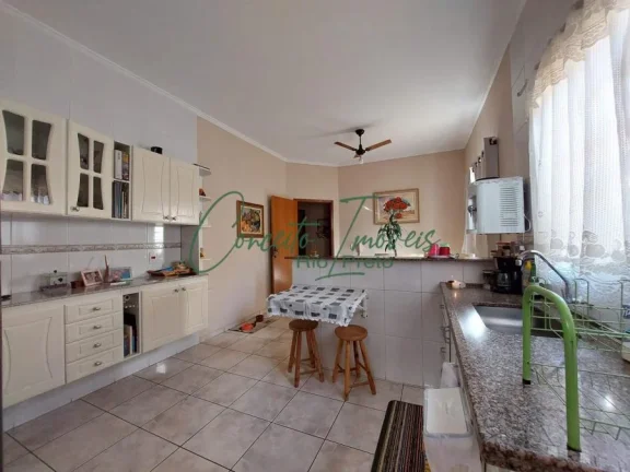 Imagem Casa com Edícula para venda, com 4 dormitórios, 4 banheiros,